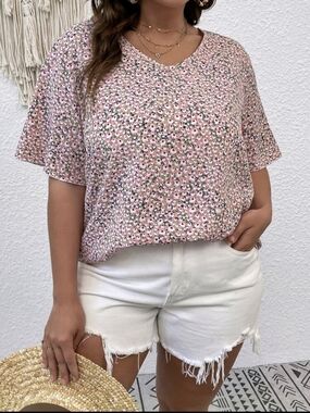 Shein Curve Plus Ditsy Floral Print Asymmetrical Hem Blouse 1XL Cottagecore Fem